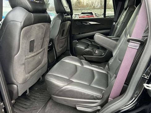 Used 2016 Cadillac Escalade Platinum image 14