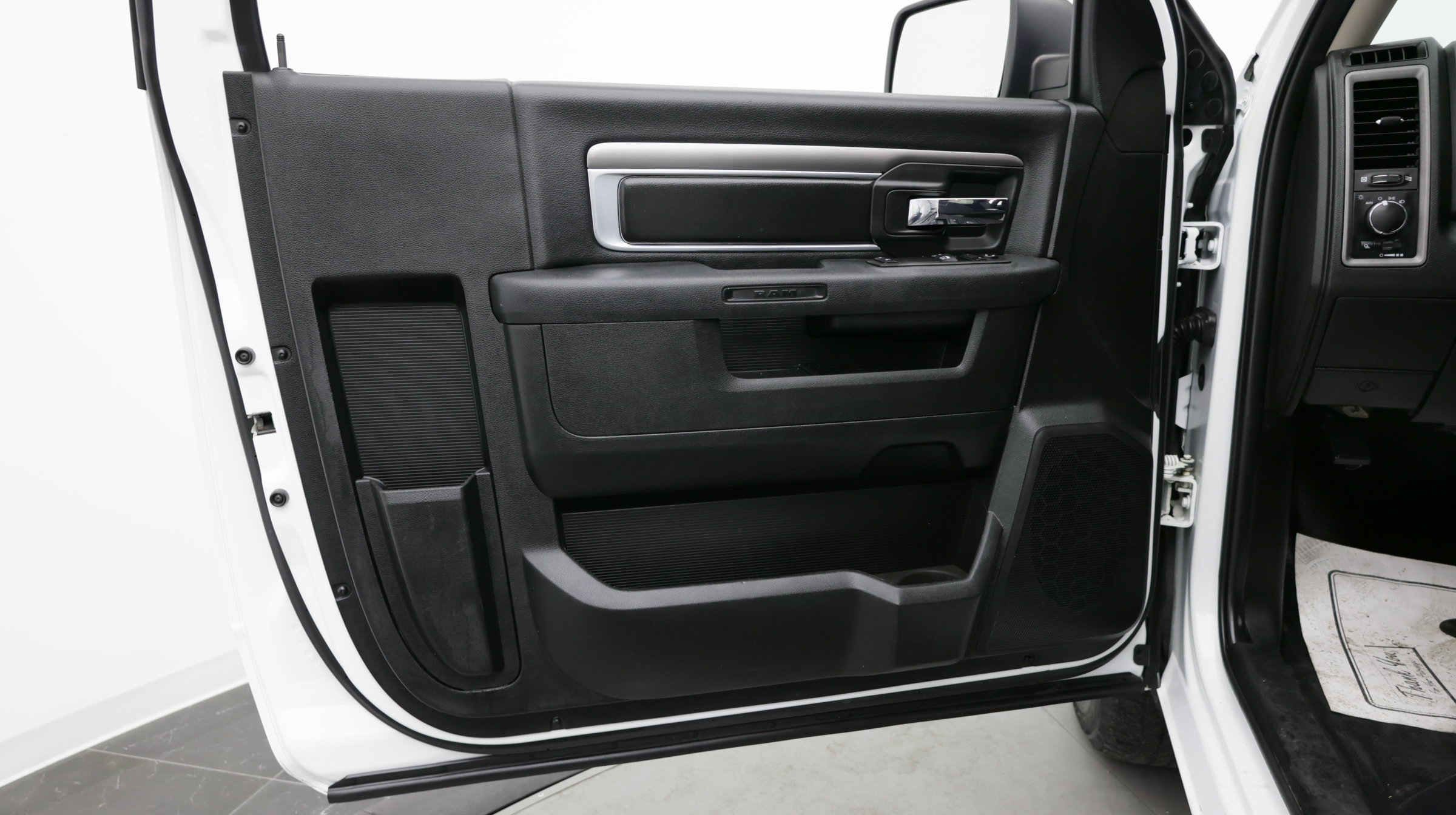Used 2023 RAM 1500 Tradesman w/ Power & Remote Entry Group RWD image 10