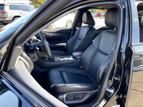 Used 2018 INFINITI Q50 Red Sport 400 w/ Sensory Package (Sport) image 6