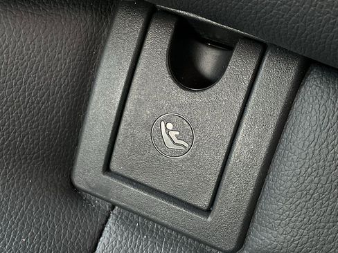 Used 2025 Toyota Camry SE image 16