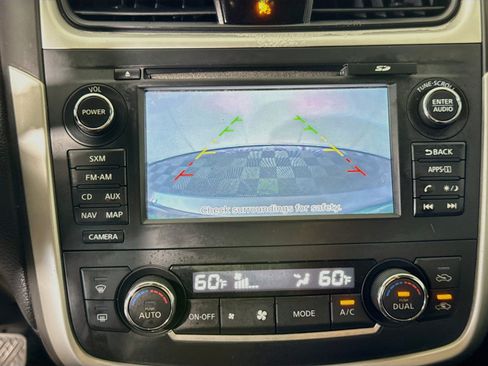 Used 2017 Nissan Altima 3.5 SL FWD image 19