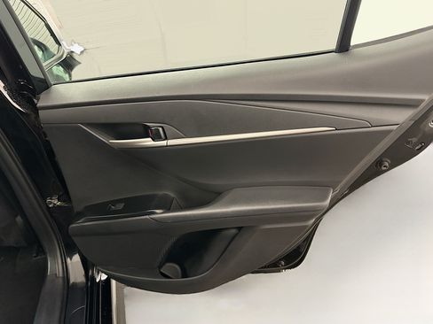 Used 2025 Toyota Camry SE FWD image 31