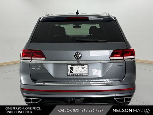 Used 2023 Volkswagen Atlas SEL Premium R-Line AWD/4WD image 7