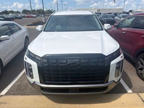 Used 2025 Hyundai Palisade SEL FWD image 2