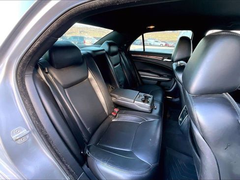Used 2014 Chrysler 300 image 20