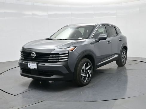 Used 2025 Nissan Kicks SV image 44