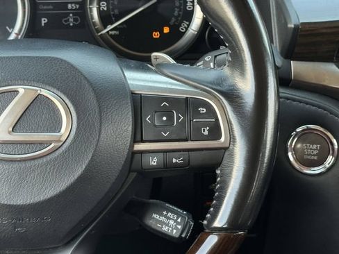 Used 2017 Lexus LX 570 4WD w/ Luxury Package image 15