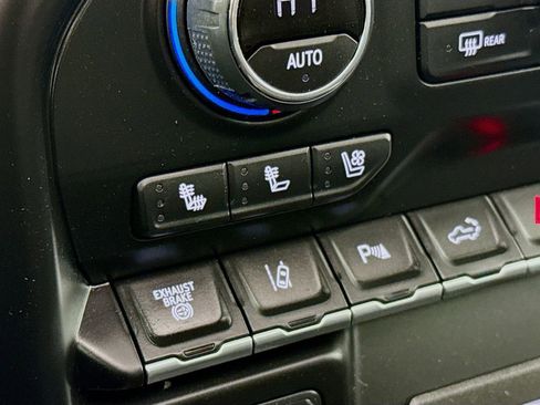 Used 2021 Chevrolet Silverado 2500 LTZ w/ LTZ Plus Package image 20