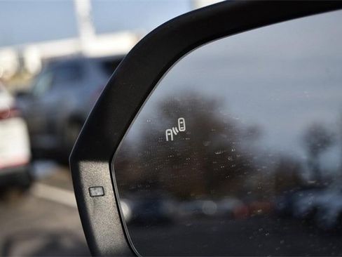 Certified 2023 Volkswagen Atlas SE image 10