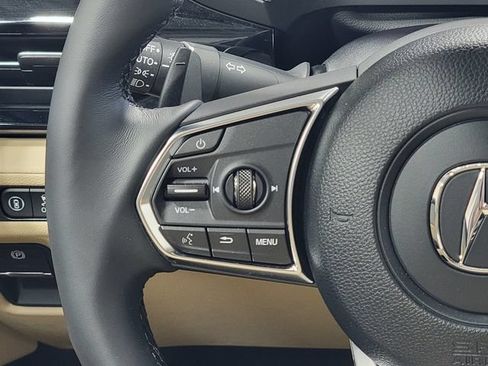 Certified 2025 Acura MDX SH-AWD image 26