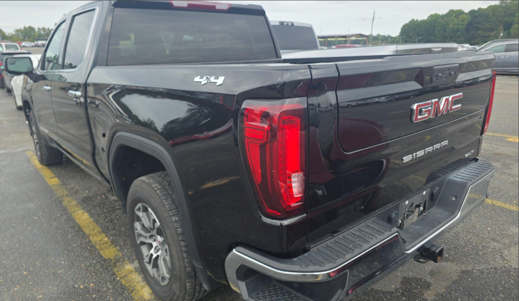 Used 2025 GMC Sierra 1500 SLT AWD/4WD image 7