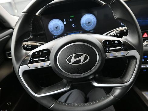 Certified 2025 Hyundai Elantra SEL w/ Cargo Package image 25