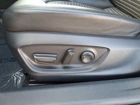 Used 2024 Toyota Camry SE w/ Blackout Package (TMS) image 16