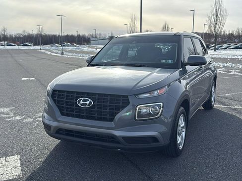 Used 2021 Hyundai Venue SE image 14