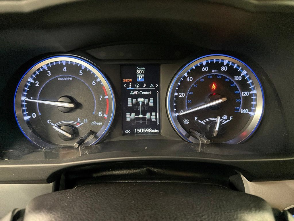 Used 2015 Toyota Highlander Limited AWD/4WD image 24