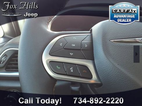 New 2026 Chrysler Pacifica Pinnacle image 17