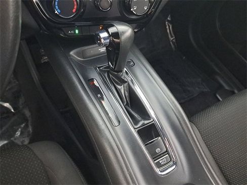 Used 2021 Honda HR-V Sport image 30