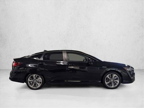 Used 2021 Honda Clarity Touring image 4
