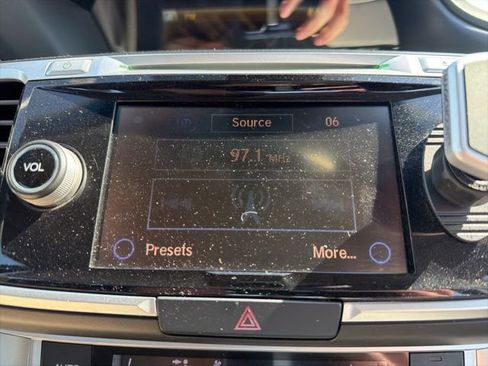 Used 2013 Honda Accord EX-L image 27