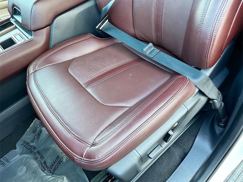 Used 2024 Ford Expedition Limited image 20