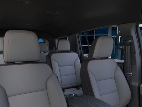 New 2026 Chevrolet Traverse LT image 26