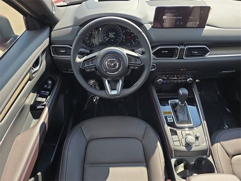 New 2025 MAZDA CX-5 Signature image 25