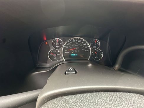 Used 2024 Chevrolet Express 2500 w/ Driver Convenience Package image 10