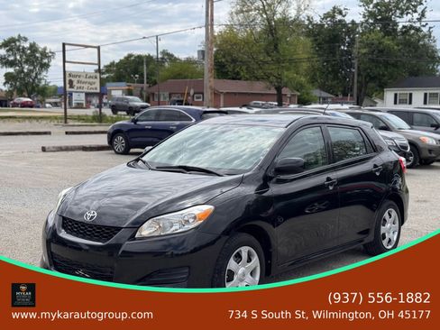 Used 2010 Toyota Matrix FWD image 1