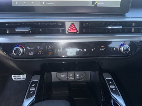 New 2026 Kia Sorento SX image 16