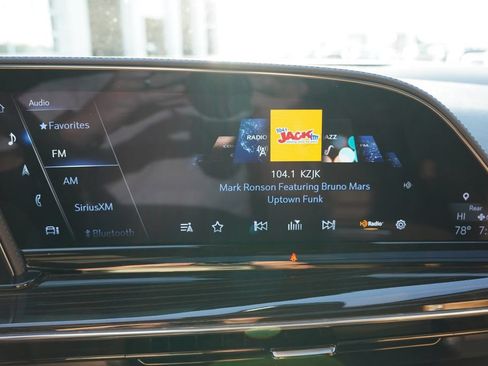 Certified 2022 Cadillac Escalade Sport w/ Touring Package AWD/4WD image 32
