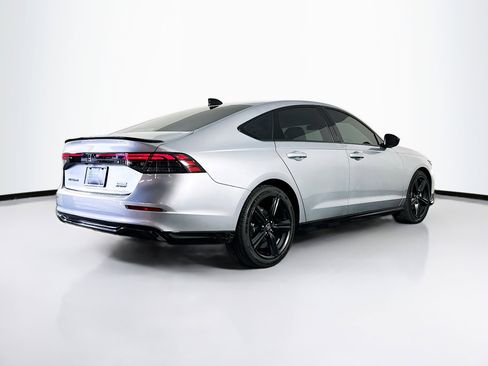 Used 2024 Honda Accord Sport image 9