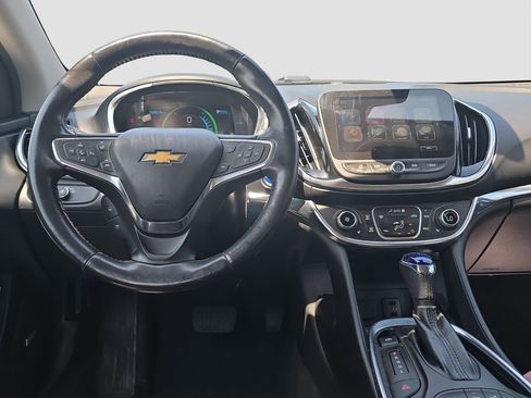 Used 2018 Chevrolet Volt Premier w/ Driver Confidence Package FWD image 13