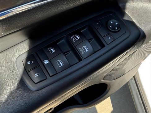 Used 2015 Jeep Grand Cherokee Limited image 14