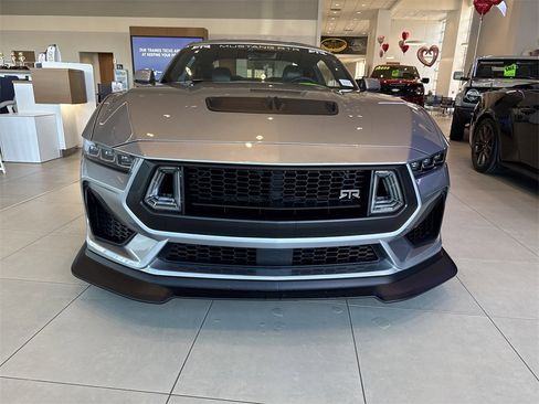 Used 2025 Ford Mustang GT Premium w/ GT Performance Package image 2