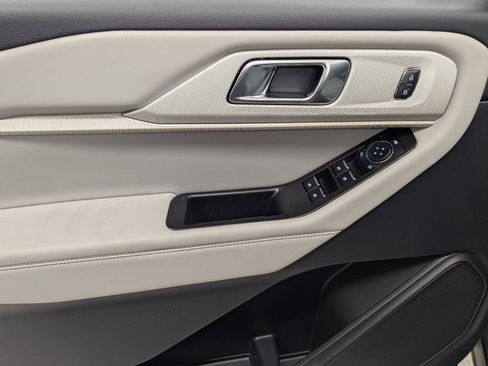 New 2026 Ford Explorer Active w/ Active Comfort Package AWD/4WD image 10