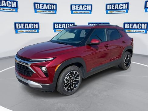 Used 2024 Chevrolet TrailBlazer LT FWD image 1