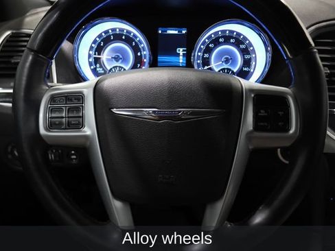 Used 2014 Chrysler 300 C AWD/4WD image 20