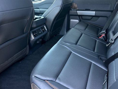 New 2026 Ford F250 Lariat w/ Black Appearance Package AWD/4WD image 11
