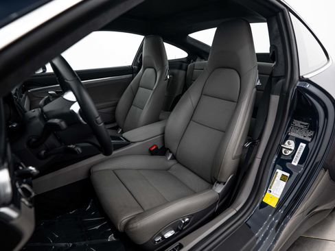 Certified 2014 Porsche 911 Carrera 4S AWD/4WD image 5