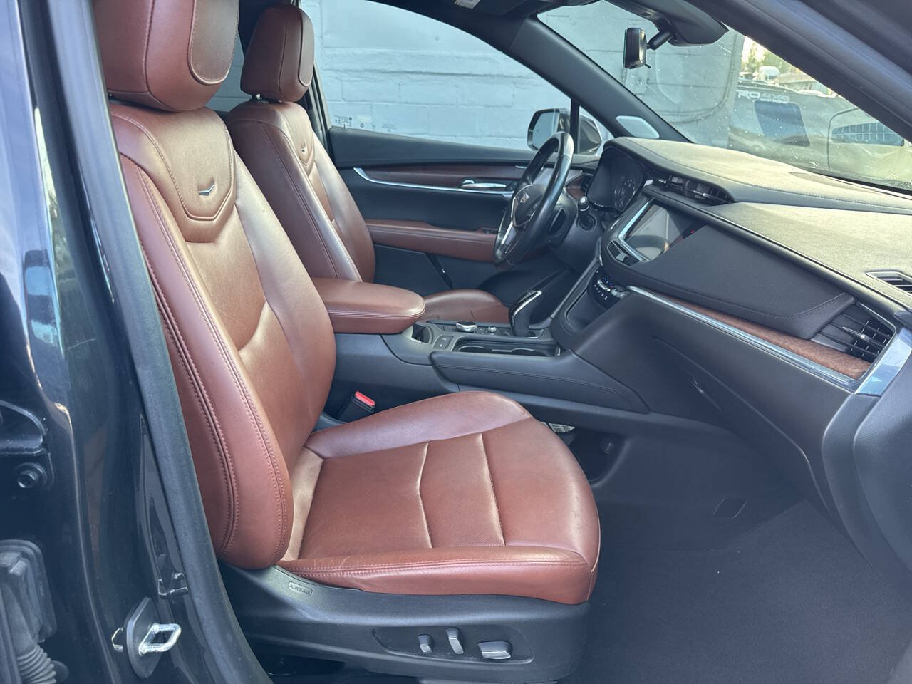 Used 2020 Cadillac XT5 Premium Luxury AWD/4WD image 23
