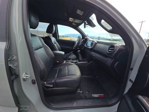 Used 2021 Toyota Tacoma TRD Pro image 11