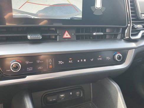 Certified 2024 Kia Sportage EX image 26