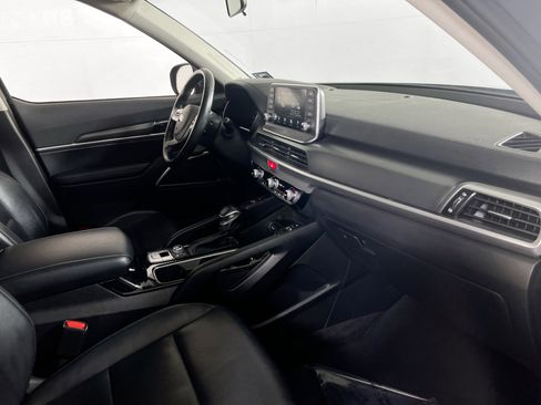 Used 2021 Kia Telluride S image 31