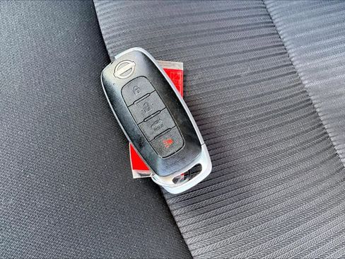 Used 2024 Nissan Sentra SV FWD image 14