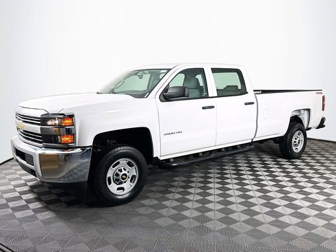 Used 2016 Chevrolet Silverado 2500 W/T image 4
