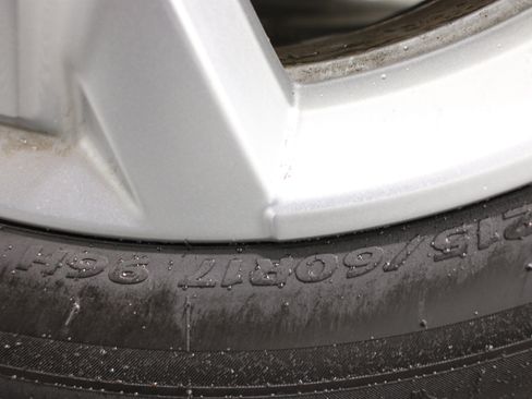 Used 2025 Honda HR-V LX image 35