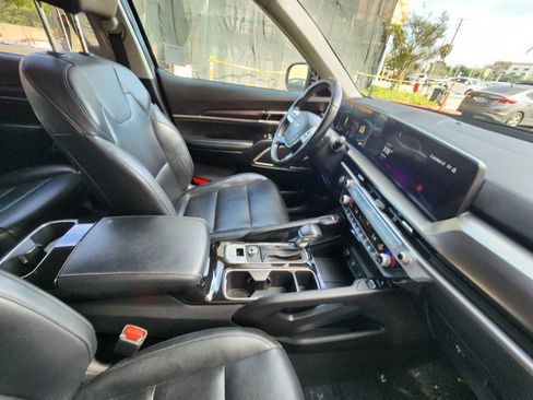 Used 2023 Kia Telluride S FWD image 53