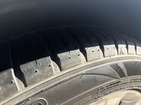 Used 2018 Buick LaCrosse Essence w/ Sun and Shade Package image 11