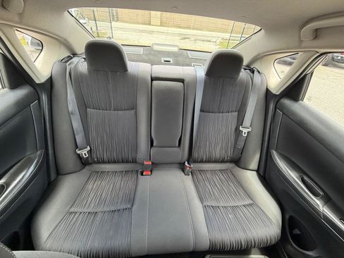 Used 2017 Nissan Sentra SV FWD image 11