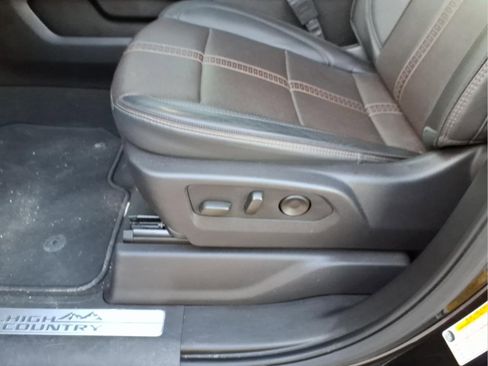 Used 2024 Chevrolet Silverado 1500 High Country w/ Midnight Edition image 22